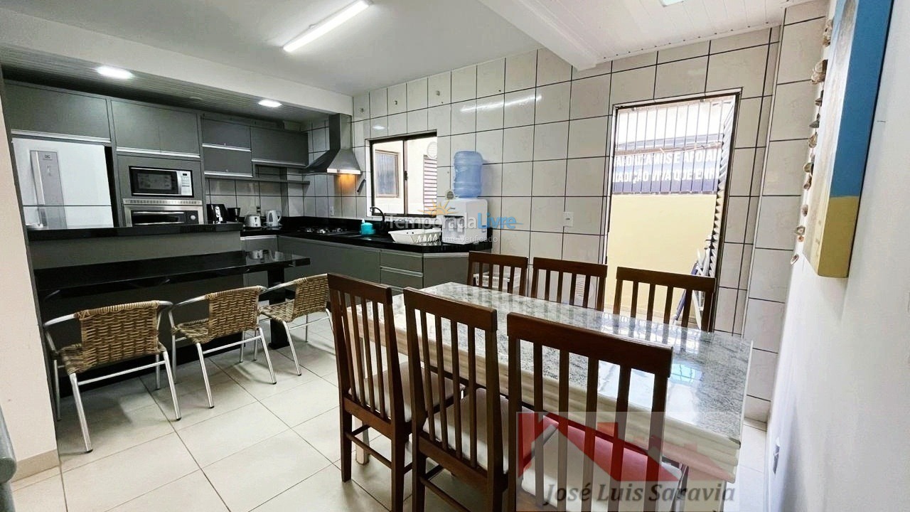 Apartamento para aluguel de temporada em Bombinhas (Praia de Bombas)