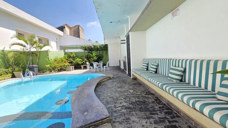 Pé na areia – Mansão Enseada | Piscina e churrasqueira | 30 hóspedes