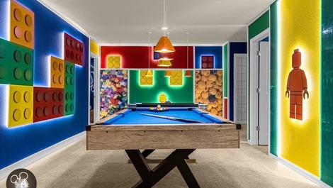 Luxury house with 10 bedrooms near Disney.