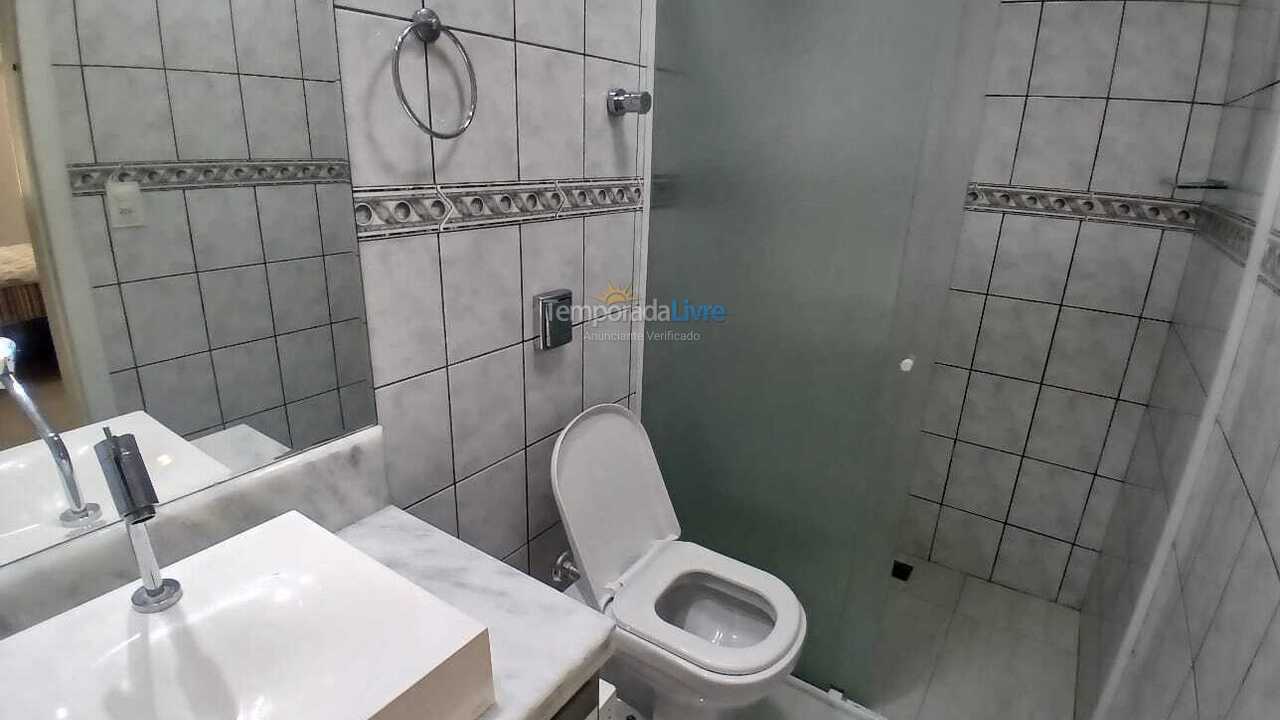 Apartamento para aluguel de temporada em Itapema (Meia Praia)