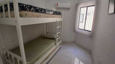 QUADRA DO MAR 3 QUARTOS COM AR NO CORAÇÃO DA MEIA PRAIA