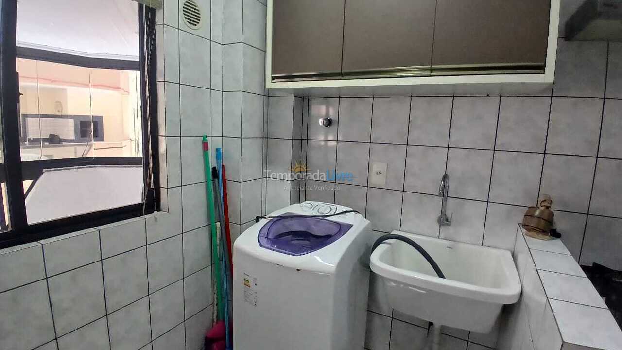 Apartamento para aluguel de temporada em Itapema (Meia Praia)