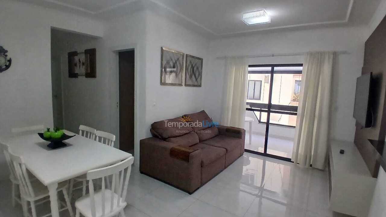 Apartamento para aluguel de temporada em Itapema (Meia Praia)