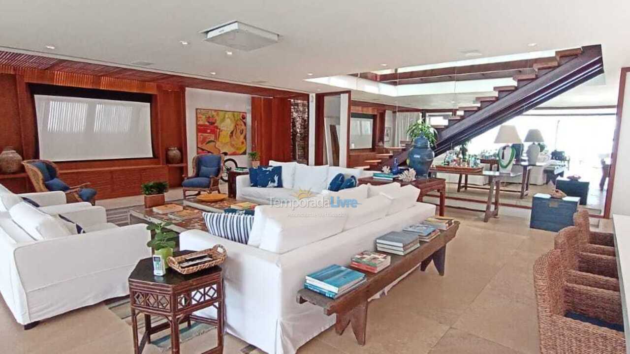 Casa para aluguel de temporada em São Sebastião (Praia da Baleia)