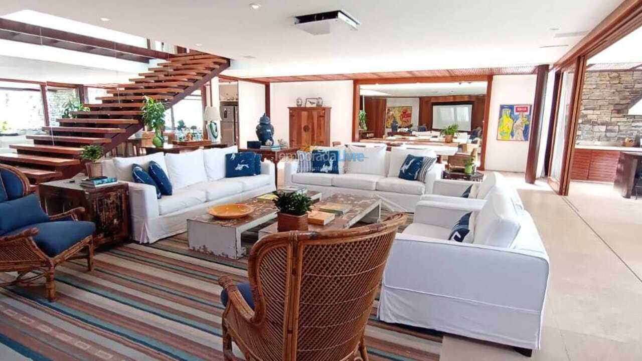 Casa para aluguel de temporada em São Sebastião (Praia da Baleia)