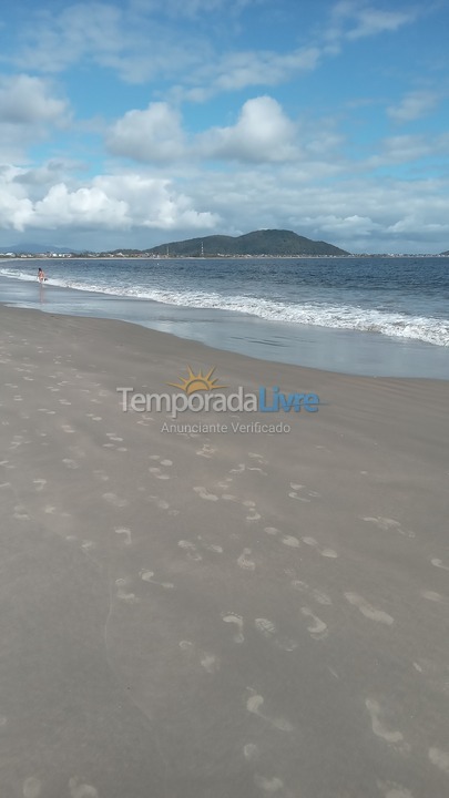 Casa para aluguel de temporada em São Francisco do Sul (Enseada)