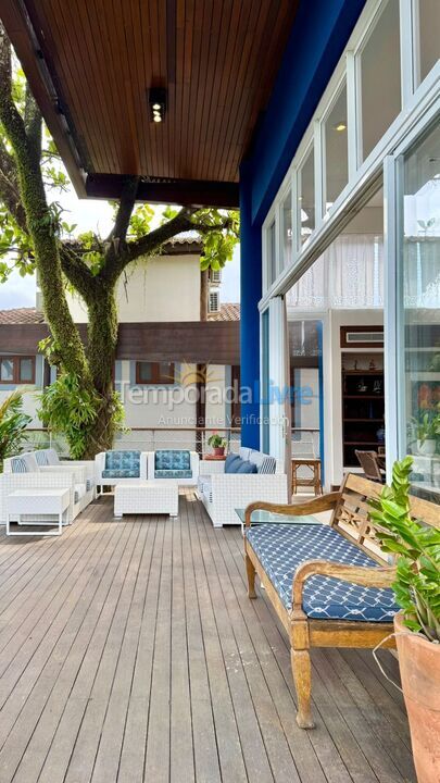 Casa para alquiler de vacaciones em São Sebastião (Praia da Baleia)