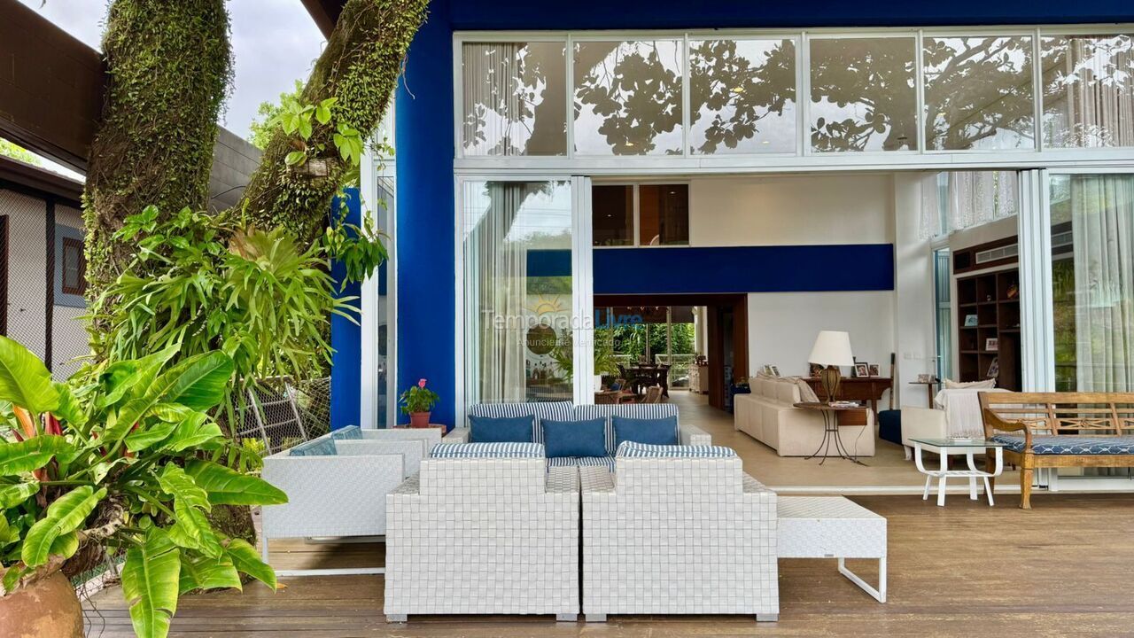 Casa para alquiler de vacaciones em São Sebastião (Praia da Baleia)