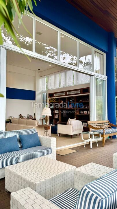 Casa para alquiler de vacaciones em São Sebastião (Praia da Baleia)