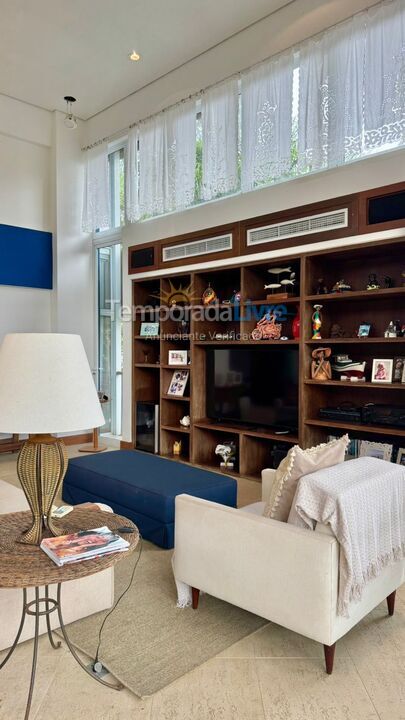 Casa para alquiler de vacaciones em São Sebastião (Praia da Baleia)