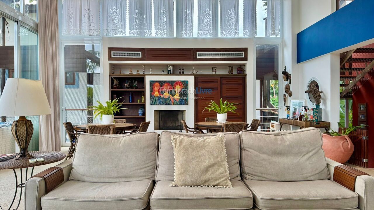 Casa para alquiler de vacaciones em São Sebastião (Praia da Baleia)