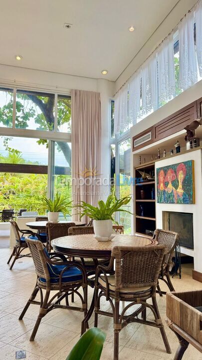 Casa para alquiler de vacaciones em São Sebastião (Praia da Baleia)