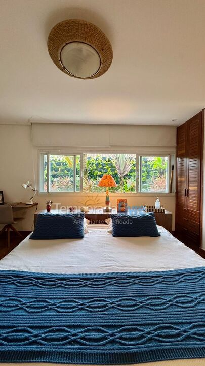 Casa para alquiler de vacaciones em São Sebastião (Praia da Baleia)