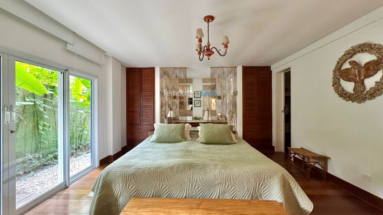 Casa para alquiler de vacaciones em São Sebastião (Praia da Baleia)