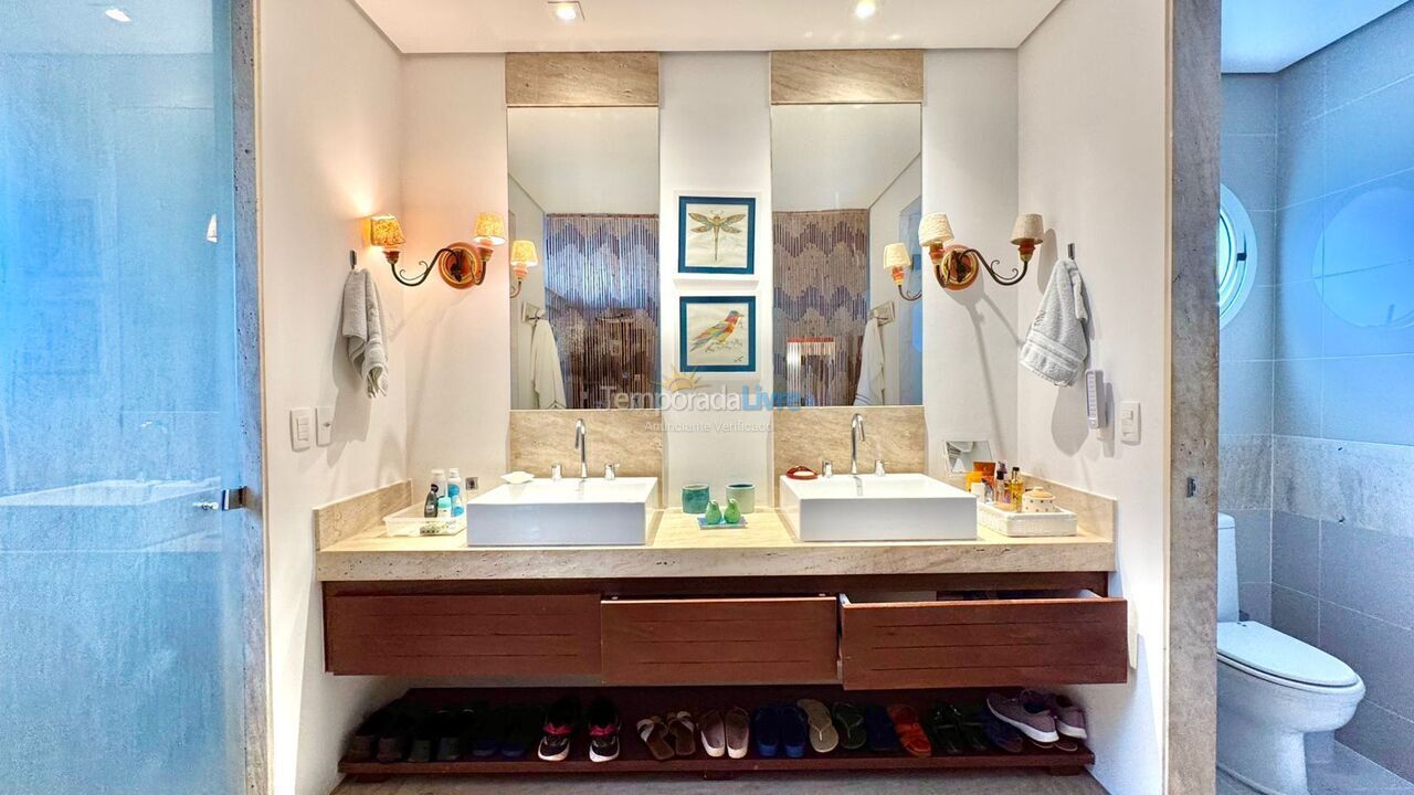 Casa para alquiler de vacaciones em São Sebastião (Praia da Baleia)