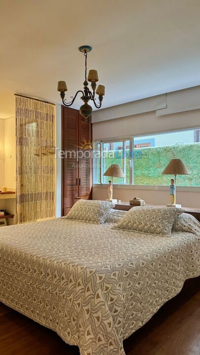 Casa para alquiler de vacaciones em São Sebastião (Praia da Baleia)