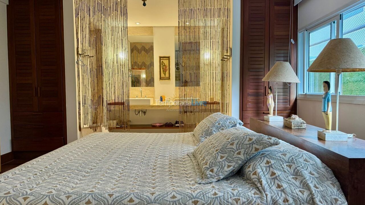 Casa para alquiler de vacaciones em São Sebastião (Praia da Baleia)