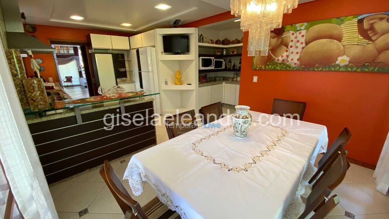 Casa para aluguel de temporada em Florianopolis (Jurerê Internacional)