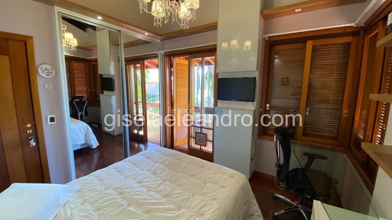 Casa para aluguel de temporada em Florianopolis (Jurerê Internacional)