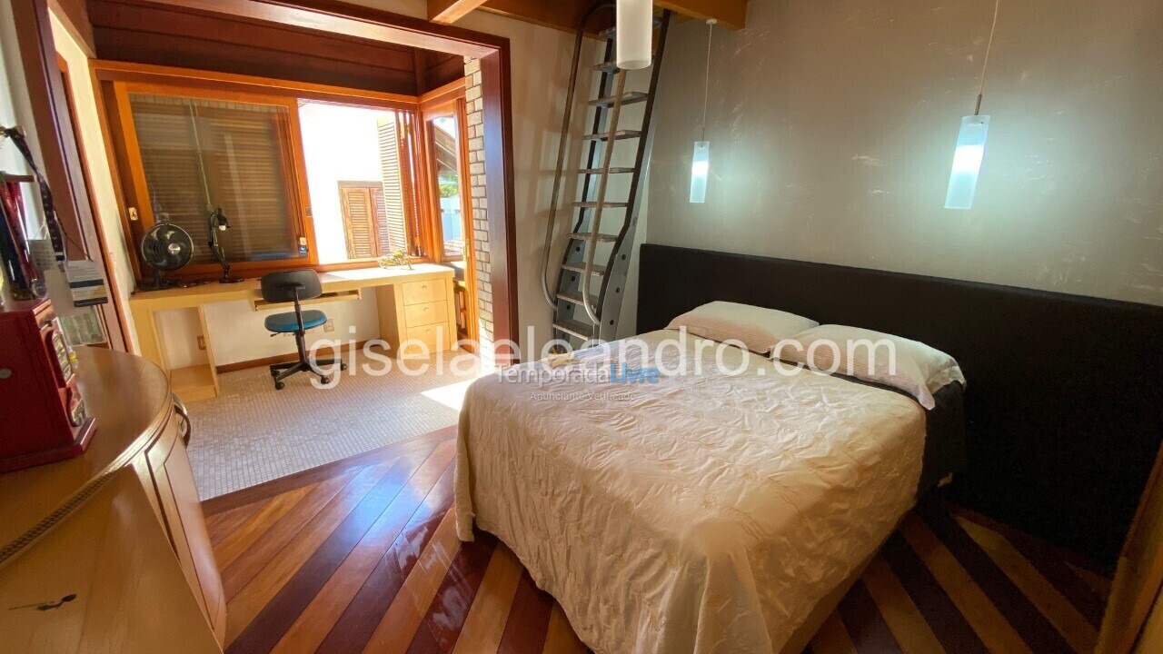 Casa para aluguel de temporada em Florianopolis (Jurerê Internacional)