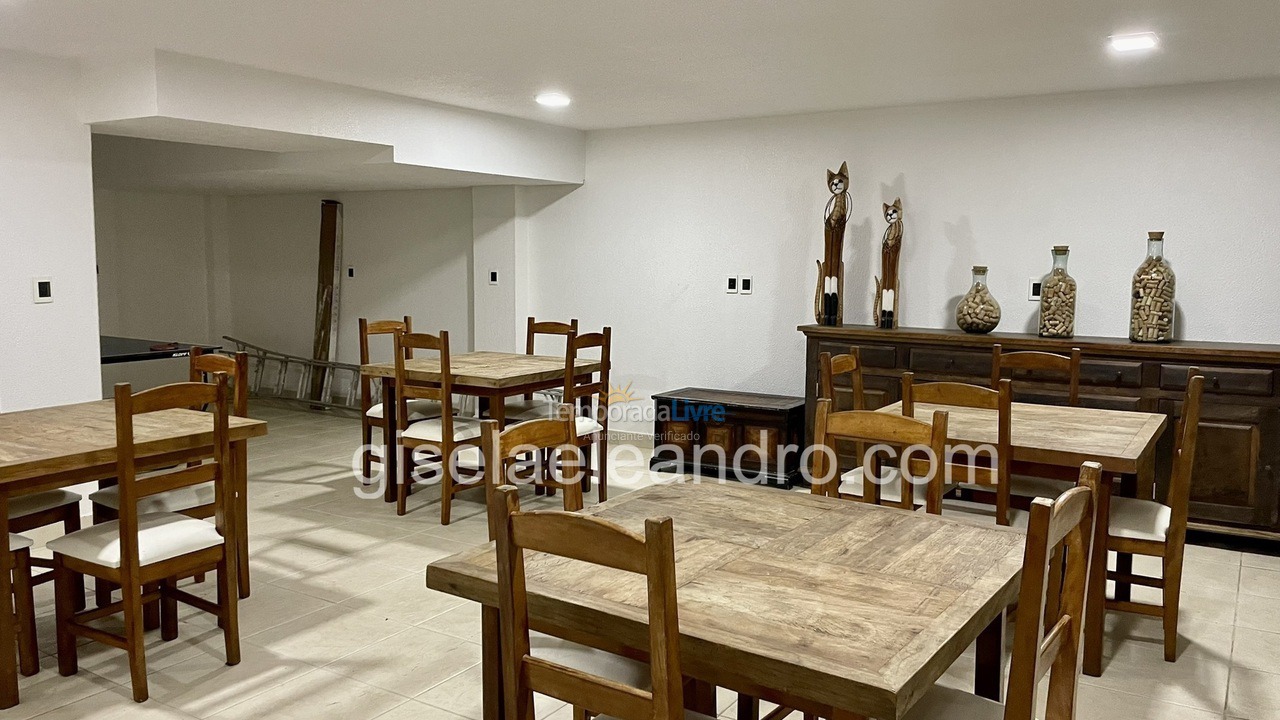 Casa para aluguel de temporada em Florianopolis (Jurerê Internacional)