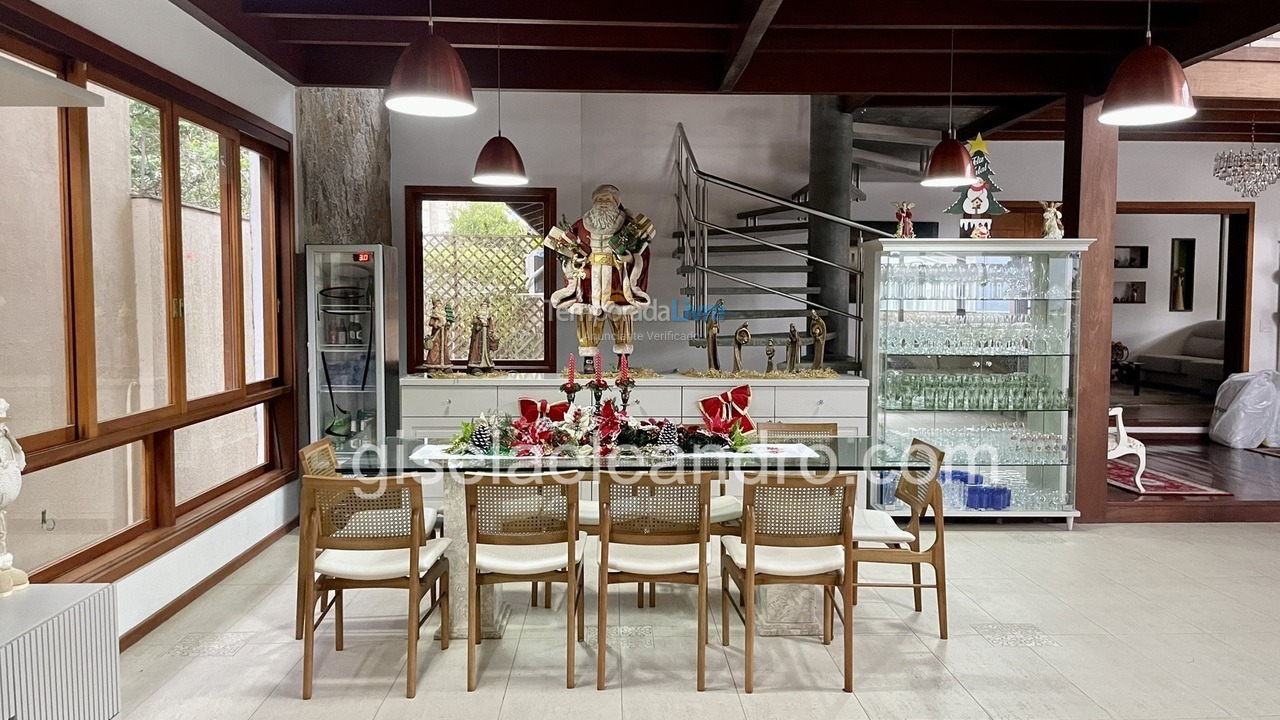 Casa para aluguel de temporada em Florianopolis (Jurerê Internacional)