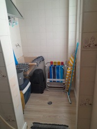 Furnished apartment one block from Caiçara beach.