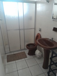 Furnished apartment one block from Caiçara beach.