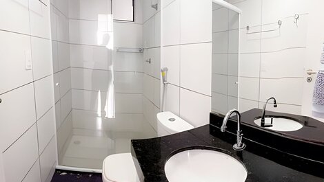 Apt | | com 2/4 e 2WC Ponta Verde