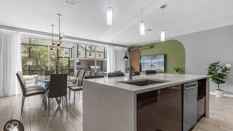 House near Disney with 4 bedrooms.