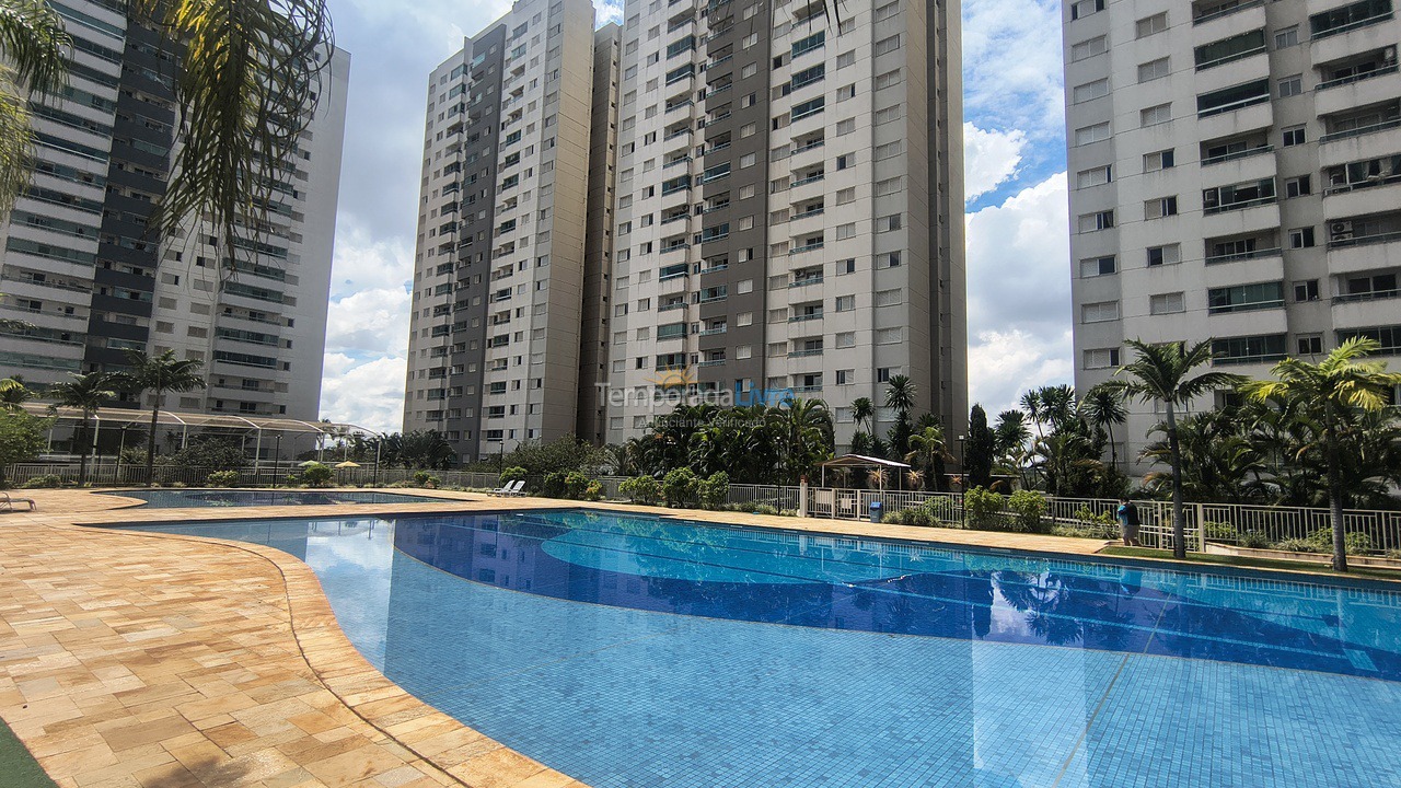 Apartamento para aluguel de temporada em Goiânia (Village Veneza)