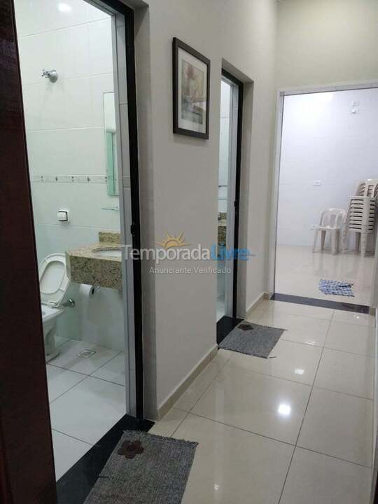 Casa para aluguel de temporada em Praia Grande (Praia do Caiçara)