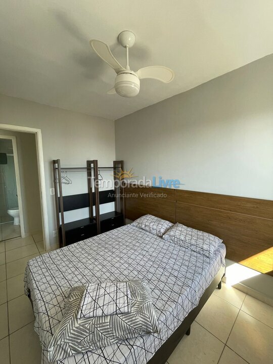 Apartamento para aluguel de temporada em Praia Grande (Tupiocain)