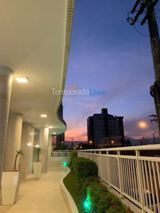 Apartamento para aluguel de temporada em Praia Grande (Tupiocain)