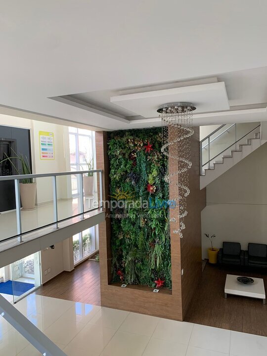 Apartamento para aluguel de temporada em Praia Grande (Tupiocain)