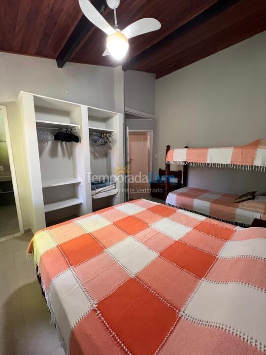 Casa para aluguel de temporada em Camaçari (Praia de Guarajuba)