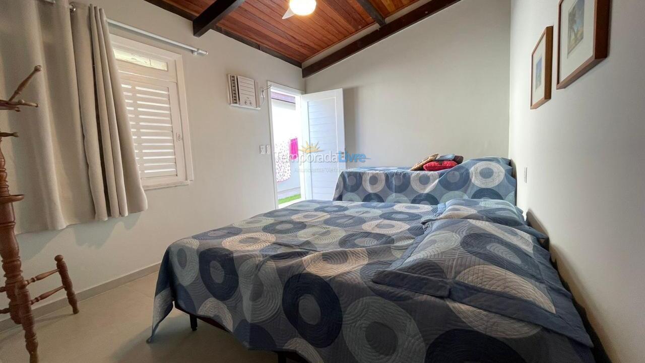 Casa para aluguel de temporada em Camaçari (Praia de Guarajuba)