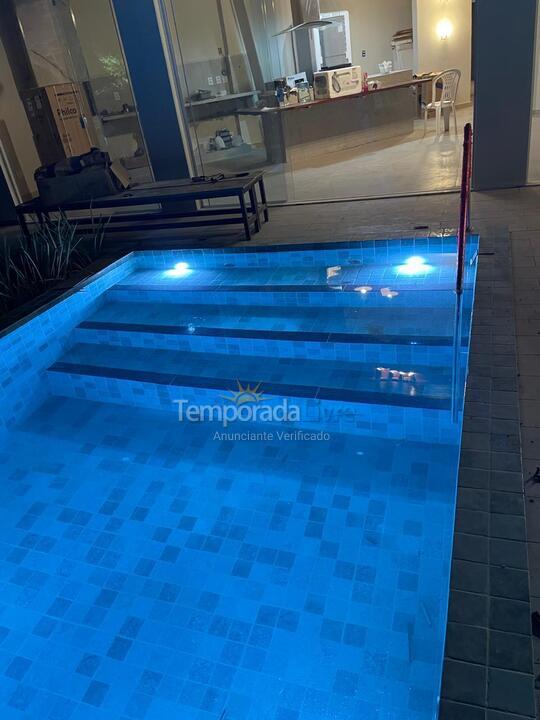 Casa para aluguel de temporada em Camaçari (Praia de Guarajuba)