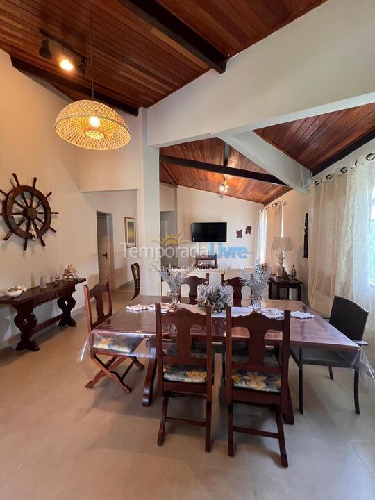 Casa para aluguel de temporada em Camaçari (Praia de Guarajuba)