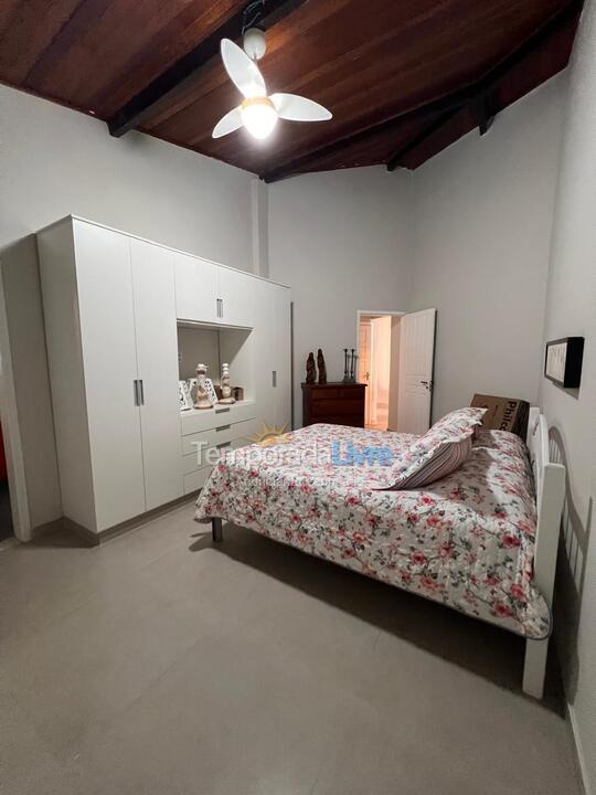 Casa para aluguel de temporada em Camaçari (Praia de Guarajuba)