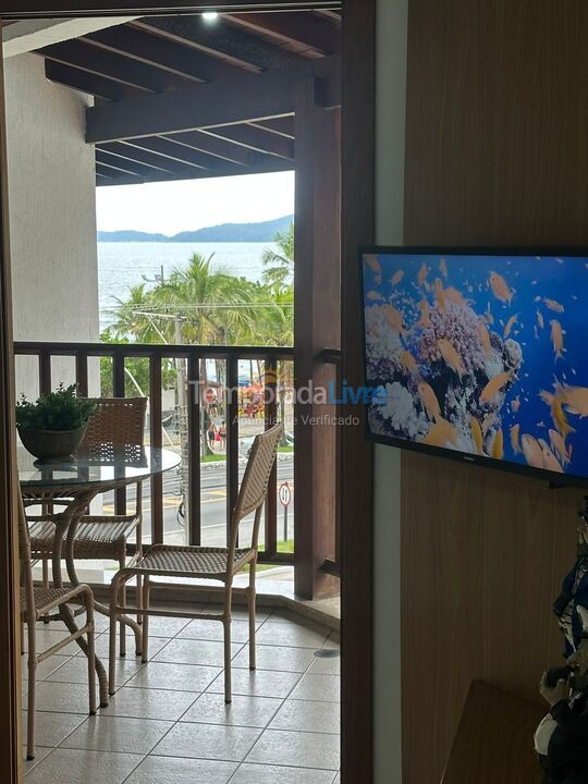 Apartamento para aluguel de temporada em Ubatuba (Praia Grande)