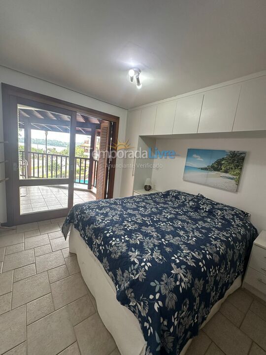 Apartamento para aluguel de temporada em Ubatuba (Praia Grande)