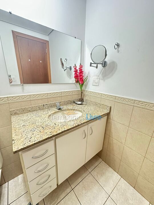 Apartamento para aluguel de temporada em Ubatuba (Praia Grande)