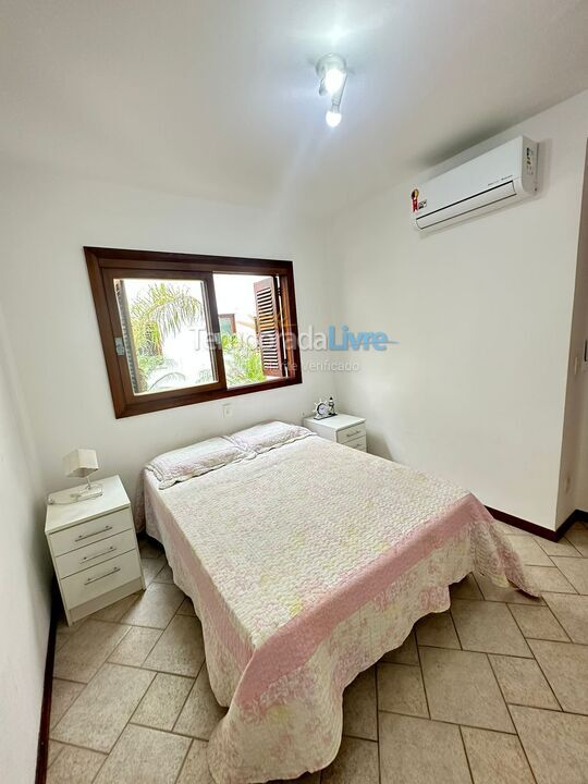 Apartamento para aluguel de temporada em Ubatuba (Praia Grande)