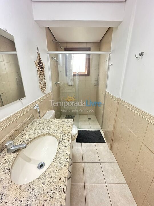 Apartamento para aluguel de temporada em Ubatuba (Praia Grande)