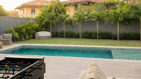 LB - RJ143 Santa Lúcia House, 4 Suites, Barra, Vacation Rental