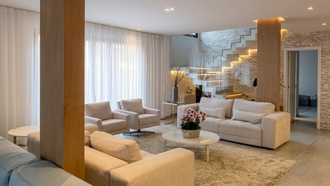 LB - RJ143 Santa Lúcia House, 4 Suites, Barra, Vacation Rental