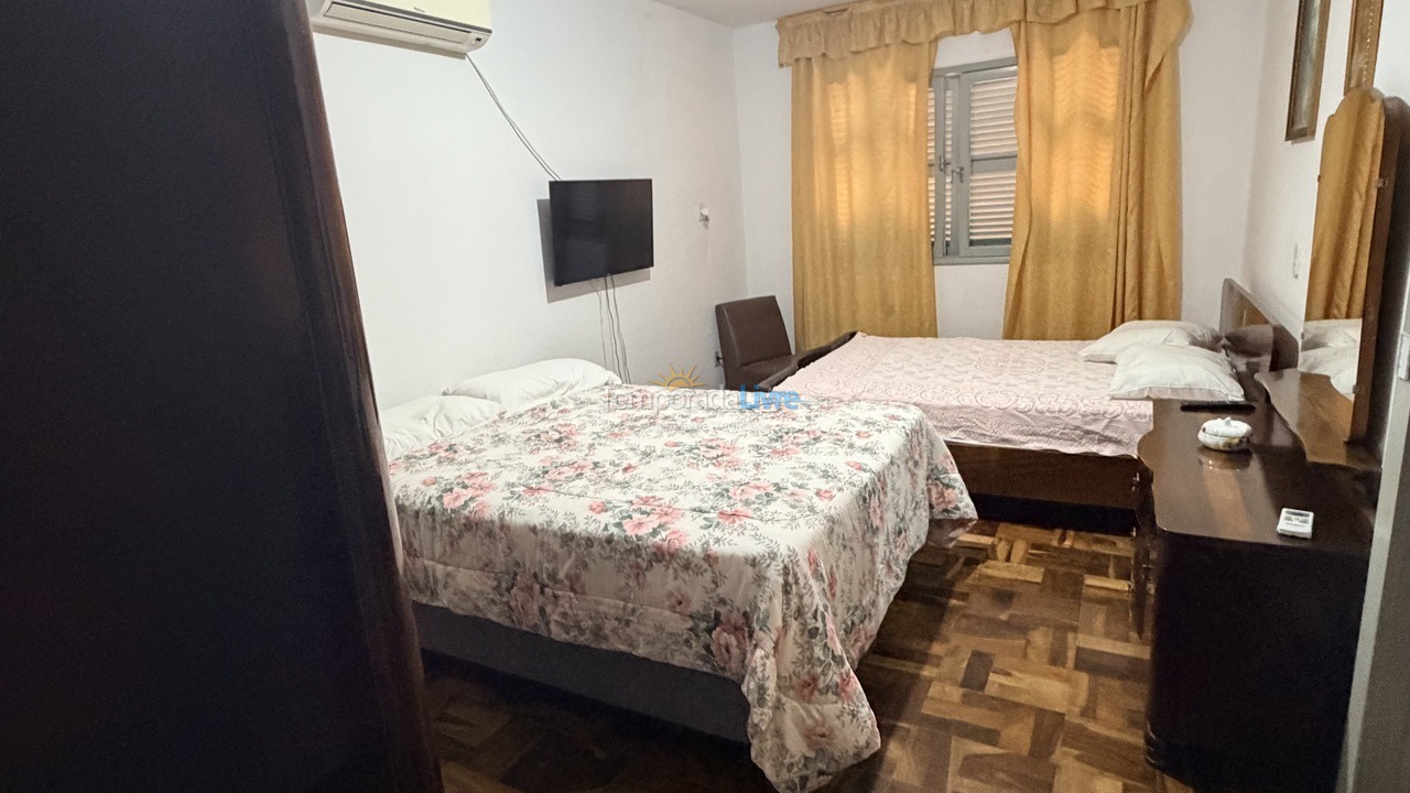 Casa para aluguel de temporada em Balneário Camboriú (Praia Central)