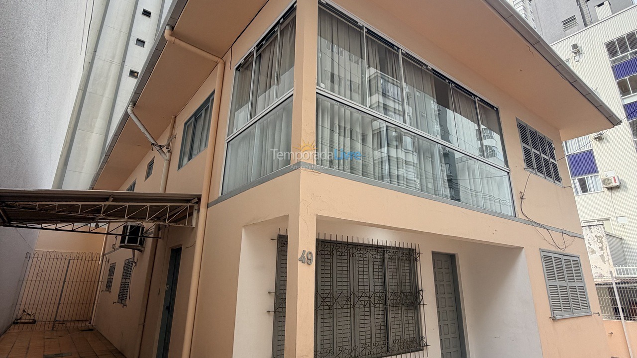 Casa para aluguel de temporada em Balneário Camboriú (Praia Central)