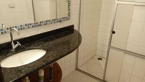 Apartamento à 600 metros da praia